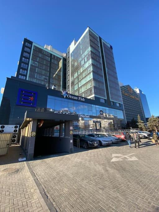 2 Bedroom On Ismail Corner Stefan Cel Mare, New Apartment, Chisinau Center! 외부 사진