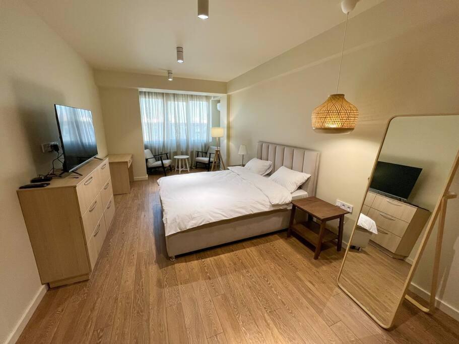 2 Bedroom On Ismail Corner Stefan Cel Mare, New Apartment, Chisinau Center! 외부 사진